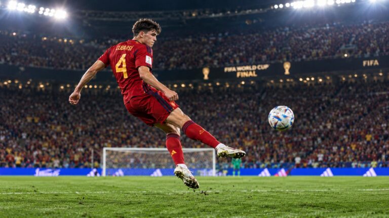 Pau Cubarsi celebrating Spain's 2026 World Cup win as Best Young Player